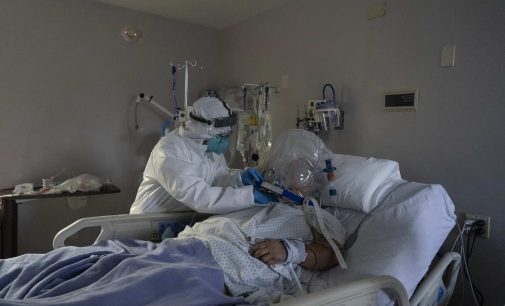 Đừng chủ quan tự sướng khi thế giới quanh ta vẫn đang khốn khổ vì ả Cô Vi