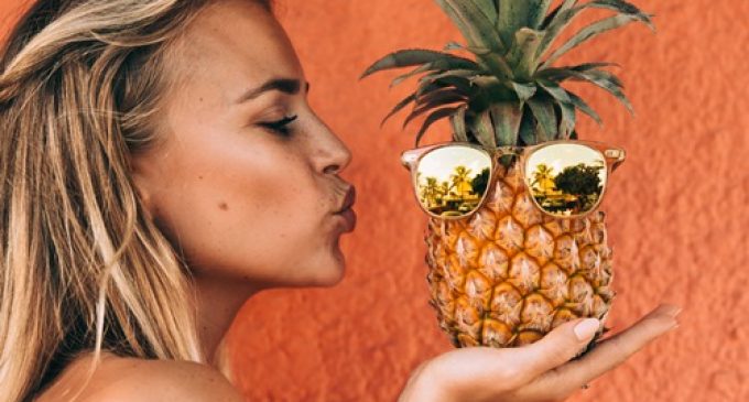 Tai bèo, mắt khóm