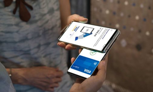 Thanh toán không tiếp xúc bằng thẻ Visa trên smartphone đang tăng nhanh