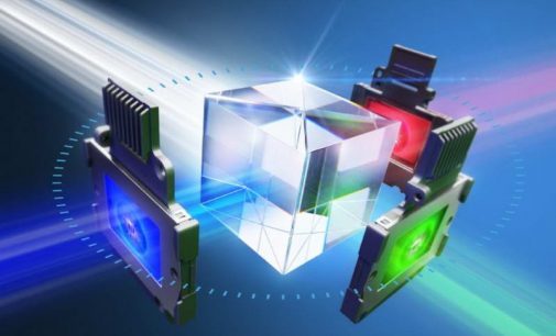 Hơn 30 triệu chiếc máy chiếu Epson 3LCD đã được bán ra trên toàn cầu