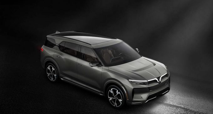 VinFast ra mắt 3 dòng ôtô điện tự lái trang bị AI