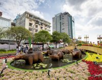 Đường Hoa Nguyễn Huệ Tết COVID 2021 qua ống kính nhiếp ảnh gia Nhựt Hùng