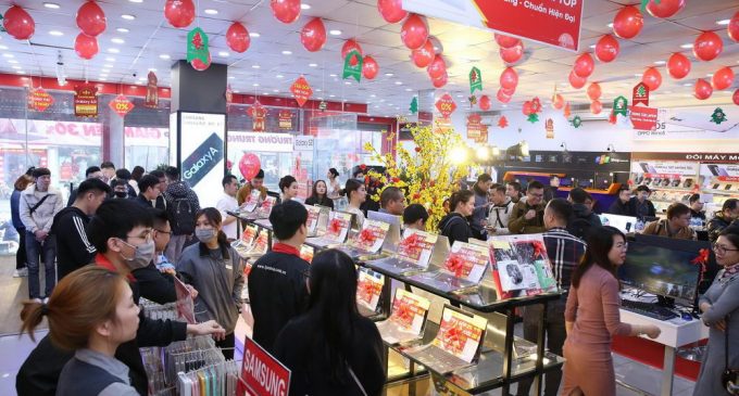 Hệ thống bán lẻ FPT Shop chiếm 31% thị phần, đứng đầu thị trường bán lẻ laptop ở Việt Nam