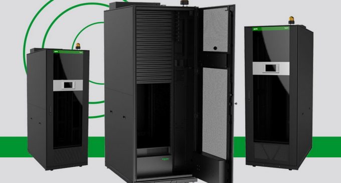 Tiểu trung tâm dữ liệu EcoStruxure 43U dòng C-series của Schneider Electric với công nghệ làm mát thông minh