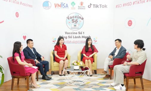 Buổi phát TikTok trực tiếp đầu tiên trong chiến dịch Vaccine Số về “Sống số lành mạnh”