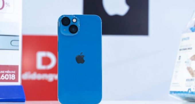 Sau 3 tuần mở bán, iPhone 13 giảm đến 5  triệu đồng, về mức giá bình ổn