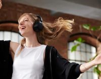 Tai nghe không dây Sony WH-XB910N với âm trầm mạnh mẽ và khử ồn thông minh ra mắt tại Việt Nam