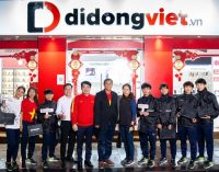 Di Động Việt tặng quà cho đội tuyển bóng đá nữ Việt Nam