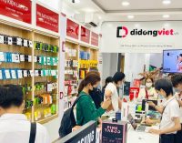 Cuối tuần, đại lý bán lẻ giảm giá cho điện thoại, phụ kiện