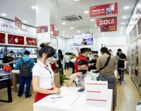 Samsung Galaxy S22 series đạt doanh số cao hơn thế hệ trước trong ngày đầu tiên mở bán tại Di Động Việt