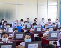 Nhà máy Intel Products Việt Nam tài trợ máy tính xách tay cho dự án “phổ cập kỹ năng số” cho học sinh nông thôn Việt Nam