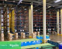 Schneider Electric triển khai các giải pháp chuyển đổi số giúp Johnson & Johnson giảm thiểu dấu chân carbon cho nhà máy tại Pháp