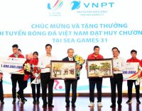 Tập đoàn VNPT trao thưởng 2 tỷ đồng cho đội tuyển bóng đá nam U23 và đội tuyển bóng đá nữ Việt Nam
