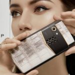 Mua điện thoại “siêu xịn” Vertu tại Việt Nam