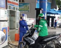 Grab chi 6,3 tỷ đồng hỗ trợ đối tác tài xế cả nước trong tình hình xăng tăng giá