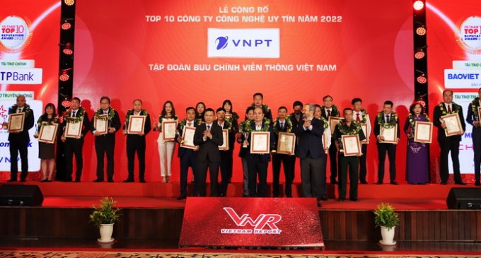 VNPT và VinaPhone tiếp tục có mặt trong Top 10 công ty công nghệ thông tin – viễn thông uy tín năm 2022