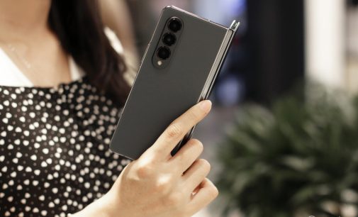 FPT Shop ưu đãi đến 7,5 triệu đồng cho khách đặt trước smartphone gập Samsung Galaxy Z Fold4 và Z Flip4