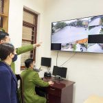 Trước ống kính quốc dân