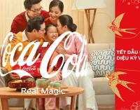 Quét mã QR tương tác với Coca-Cola nhận quà vui Tết 2023 “Tết dẫu đổi thay, diệu kỳ vẫn ở đây”