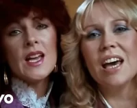 Hai bài hát bất hủ đón mừng Năm mới