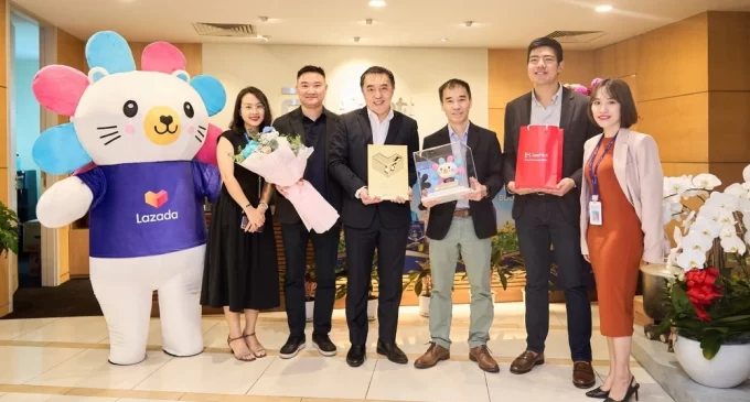 Giải thưởng Lazmall Brand Awards 2022 cho 10 thương hiệu phát triển bền vững trên sàn thương mại điện tử Lazada
