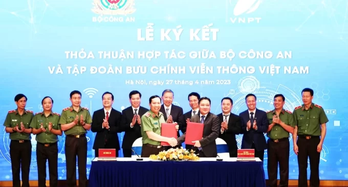 Bộ Công an và Tập đoàn VNPT hợp tác chuyển đổi số