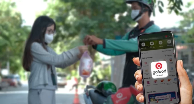 Tính năng đặt đồ ăn trực tuyến GoFood của Gojek đã có trên MoMo