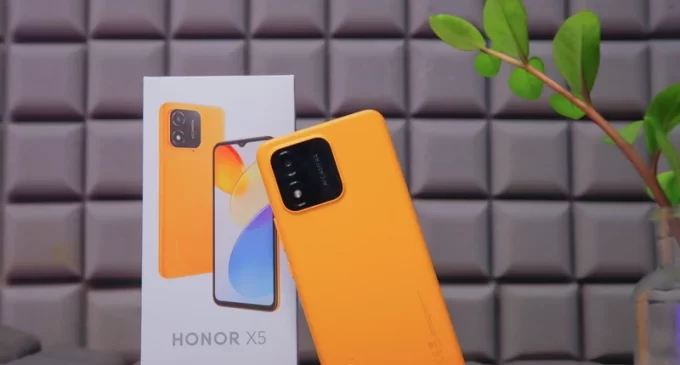 Di Động Việt tham gia cuộc chiến độc quyền sản phẩm với HONOR X5