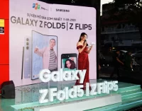 FPT Shop mở bán sớm bộ đôi smartphone gập Samsung Galaxy Z5 Series