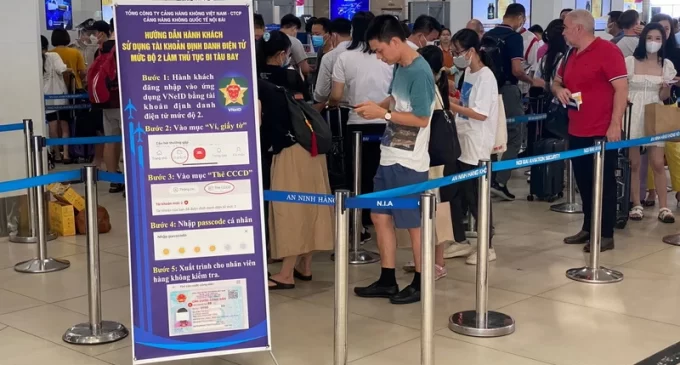 Chuyện ứng dụng VNeID: Người lĩnh xướng và dàn hợp xướng