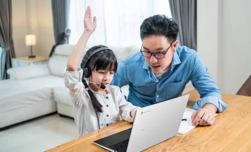 Samsung chính thức giới thiệu máy tính Galaxy Chromebook Go cho giáo dục thông minh tại Việt Nam