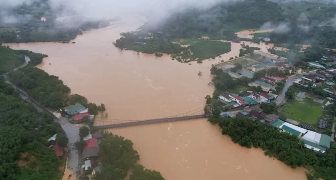 Người dân vùng lũ lụt có thể liên hệ cứu trợ khẩn cấp qua Zalo mini app “Phòng chống thiên tai Việt Nam”
