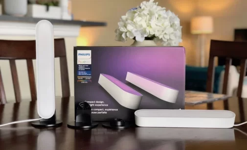 Đèn thông minh Philips Hue Play Bar cho trang trí nhà ở và giải trí tại gia