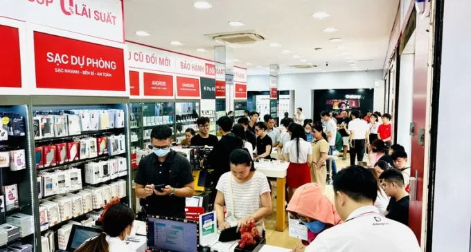 Ngày hội đổi điện thoại 2G lên smartphone 4G tại Di Động Việt