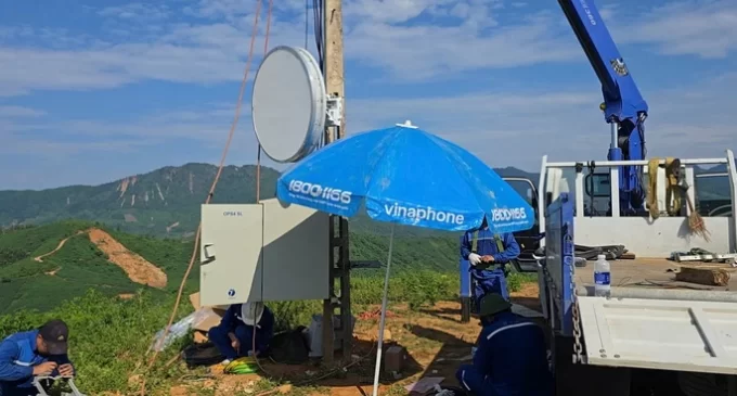 VNPT lắp đặt trạm phát sóng di động BTS tại nơi tái định cư của Làng Nủ