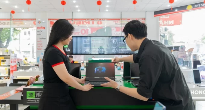 FPT Shop hợp tác cùng NVIDIA khai trương 2 không gian trải nghiệm laptop AI tại Hà Nội và TP.HCM