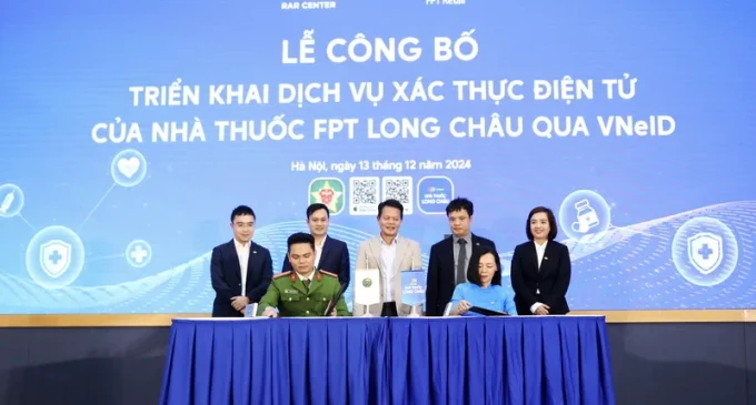 Ứng dụng Nhà thuốc FPT Long Châu tích hợp trên VNeID phục vụ người dân mua thuốc online