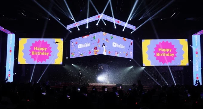 YouTube sau 10 năm có mặt tại Việt Nam có được hơn 1.800 kênh Nút Vàng và hơn 24.000 kênh Nút Bạc