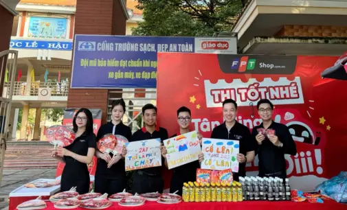 FPT Shop có mặt tại hơn 400 điểm thi để tiếp sức mùa thi tốt nghiệp THPT 2025