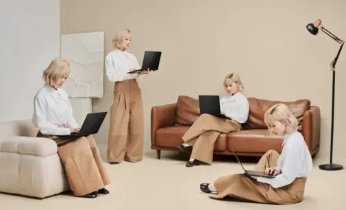 Chọn laptop cho mùa tựu trường 2025: Mỏng nhẹ, AI, pin lâu