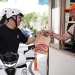 Highlands Coffee ra mắt mô hình Drive-Thru đầu tiên trong ngành đồ uống tại Việt Nam