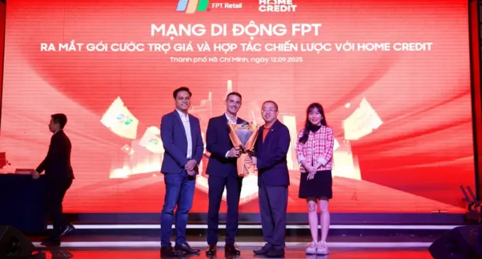 Mạng di động FPT ra mắt gói cước trợ giá thiết bị và hợp tác trả góp 0% lãi suất cùng Home Credit