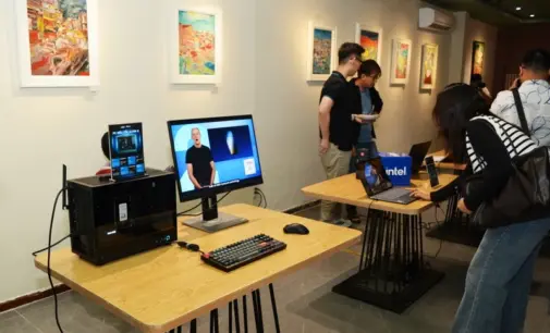 Intel Việt Nam trình diễn các tính năng thực tế của AI PC dành cho người dùng phổ thông