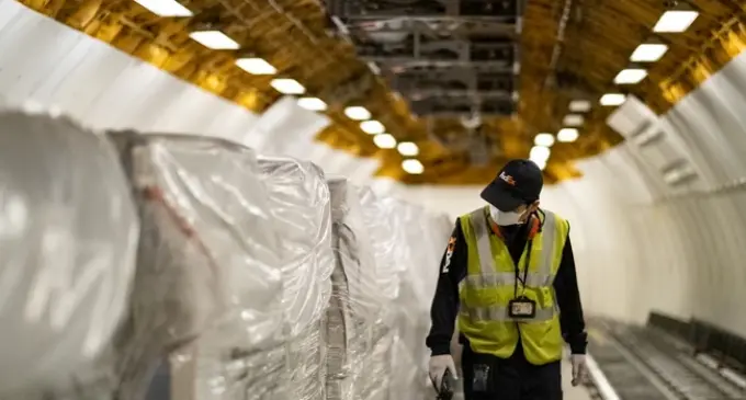 FedEx tăng thêm chuyến bay chuyển phát nhanh hàng hóa từ miền Bắc Việt Nam đến Châu Á và Châu Âu