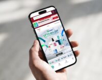 Người tiêu dùng ở Việt Nam có thể đặt mua nhiều sản phẩm từ Hàn Quốc trên sàn Lazada Việt Nam