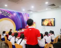 Lần đầu tiên trẻ em khiếm thị được “xem” chương trình truyền hình với “Trung Thu Sáng Lòng Em” của HTV