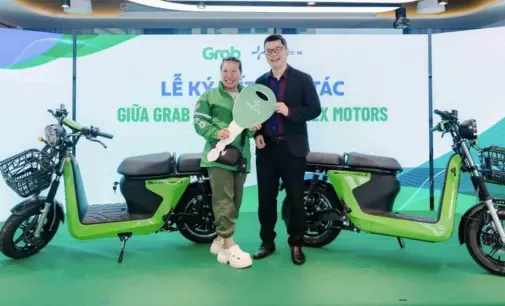 Grab Việt Nam và Selex Motors hợp tác giúp tài xế công nghệ chuyển sang xe máy điện