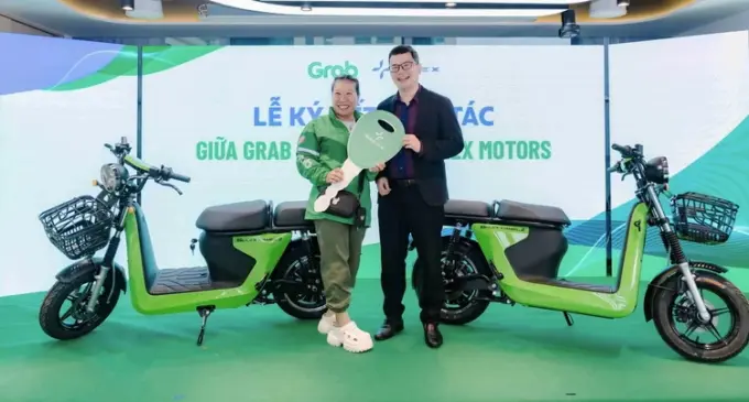 Grab Việt Nam và Selex Motors hợp tác giúp tài xế công nghệ chuyển sang xe máy điện