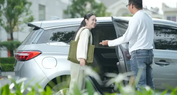 Grab Việt Nam thử nghiệm dịch vụ GrabCar Xe Điện tại Hà Nội
