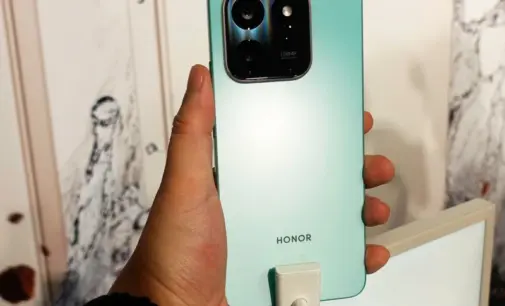 Làm quen với smartphone HONOR X7d